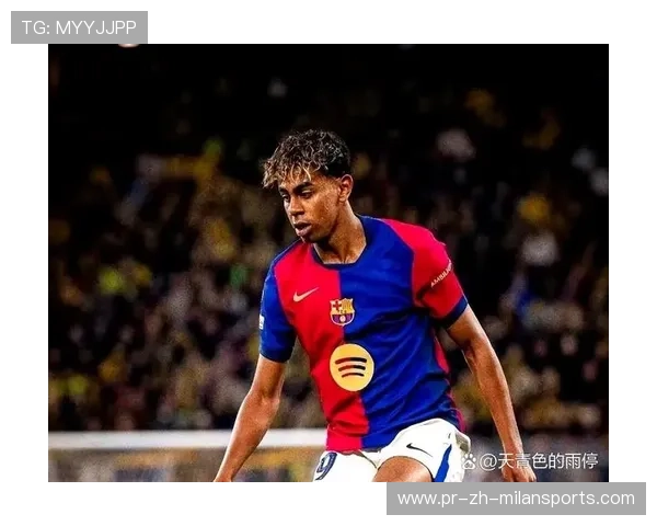 巴萨替补的穿插跑动创造空档，前锋补射建功